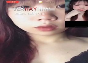 Em teen khoe lồn trên mạng