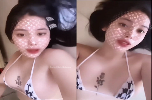 Siêu phẩm cô gái xinh đẹp thành thạo mọi tư thế